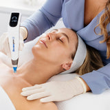 Collagen Glow Skin Needling Face, Neck & Décolleté x 3 Treatments - BONUS Radiance Peel & Free VIDA GLOW Collagen